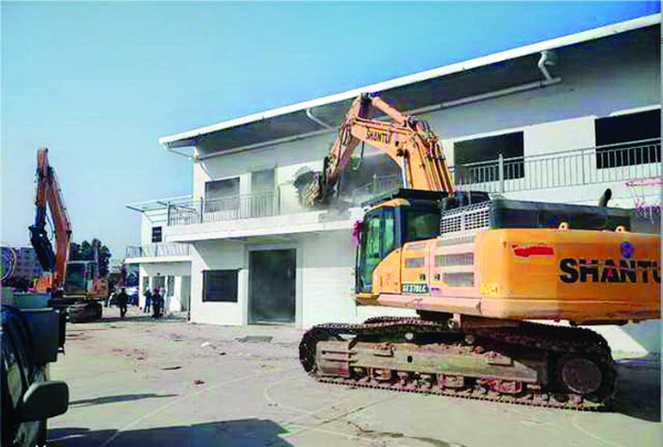     惠城區對水口街道新聯東路1宗違法用地違法建設進行拆除。